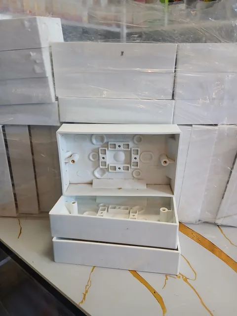 Double White Pattress