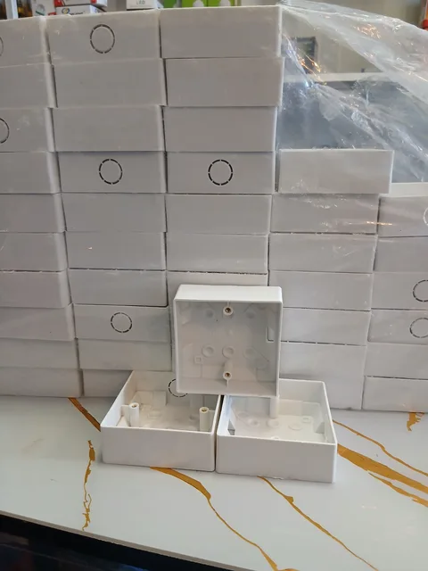 Single White Pattress